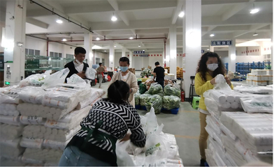 爽爽貴陽城 暖暖貴陽人 黨旗在保供陣地飄揚(yáng) 黨員在基層一線沖鋒——記貴陽市供銷社系統(tǒng)干部職工傾情傾力抗疫情、保供銷