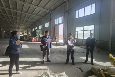 第二師鐵門關(guān)市嚴(yán)格落實(shí)國家化肥商業(yè)儲(chǔ)備核查，確保春耕物資供銷保障有力